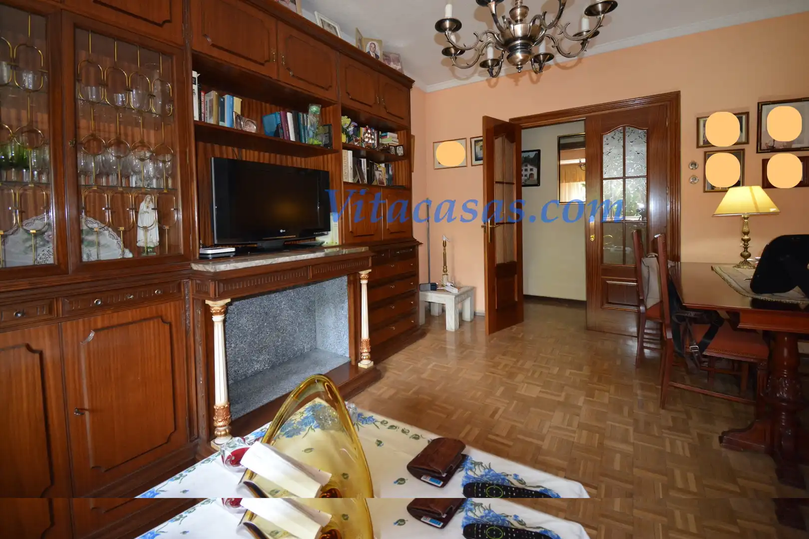 Sala d'estar de Pis en venda en Madrid amb Calefacció, Parquet i Terrassa