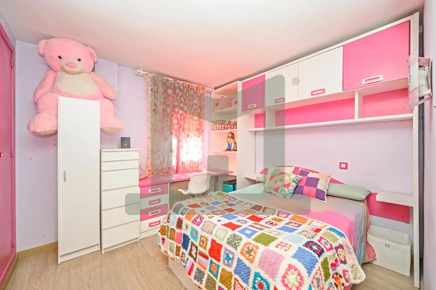 Bedroom of Flat for sale in San Fernando de Henares  with Air Conditioner, Heating and Storage room