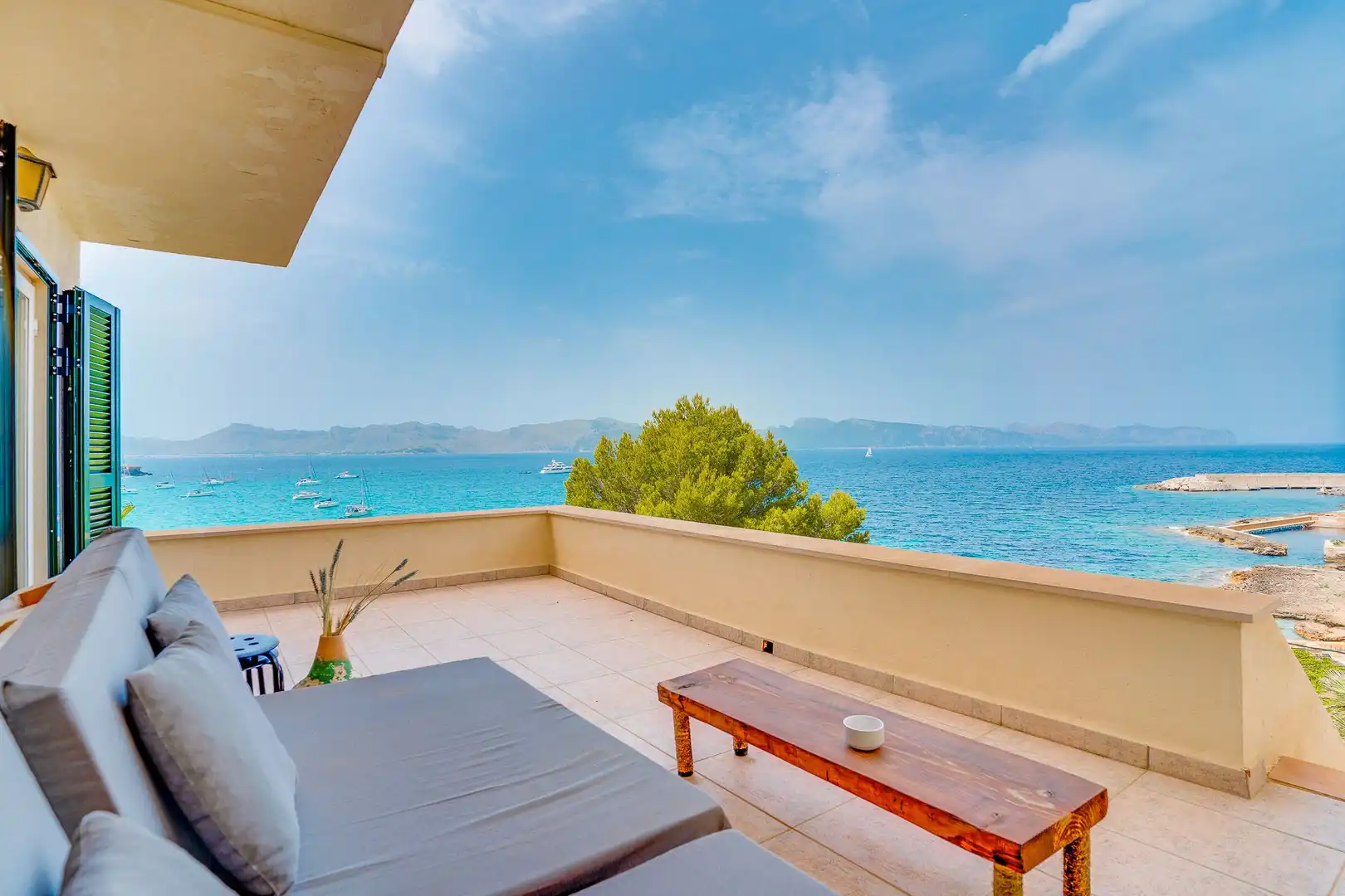 Terrace of Detached homes for sale in Alcúdia  with Air Conditioner, Heating and Private garden