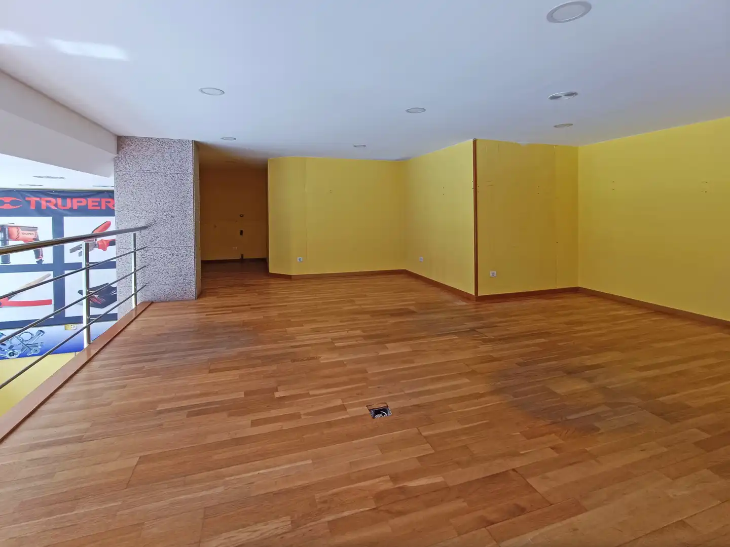 Gewerbefläche zur Miete in Plaza José González Dopeso 51, imagen 12