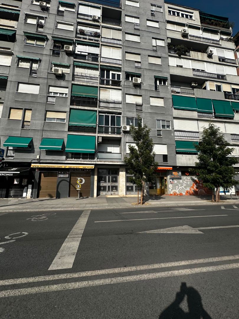 Exterior view of Flat to rent in  Granada Capital  with Furnished