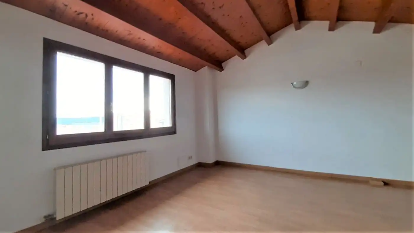 Schlafzimmer von Einfamilien-Reihenhaus zum Verkauf in Moià mit Heizung, Terrasse und Abstellraum