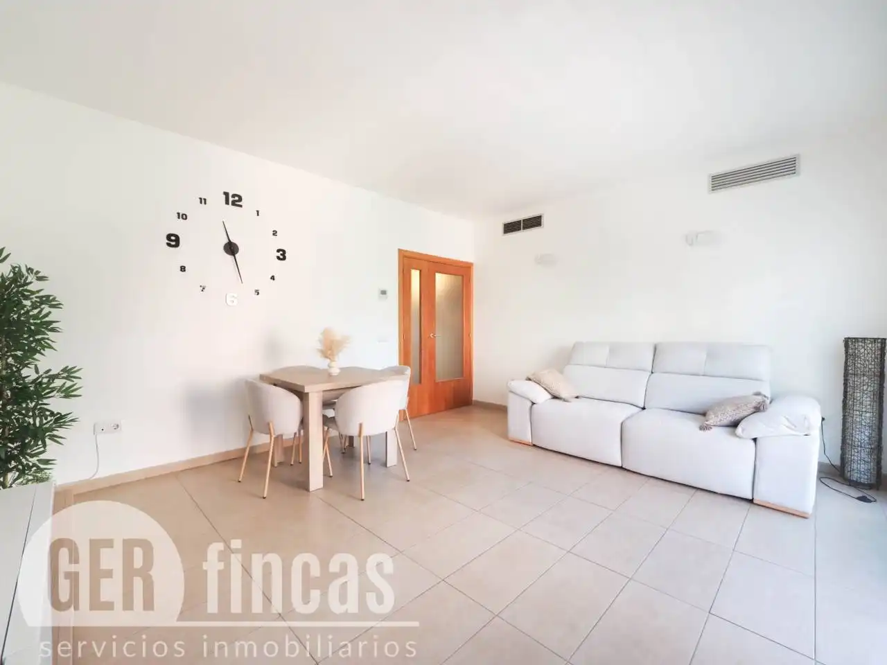 Sala d'estar de Dúplex en venda en Terrassa amb Aire condicionat, Calefacció i Terrassa