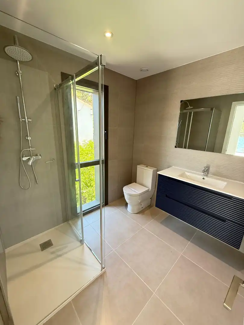 Baño de Casa o chalet en venta en Llançà con Aire acondicionado, Calefacción y Jardín privado