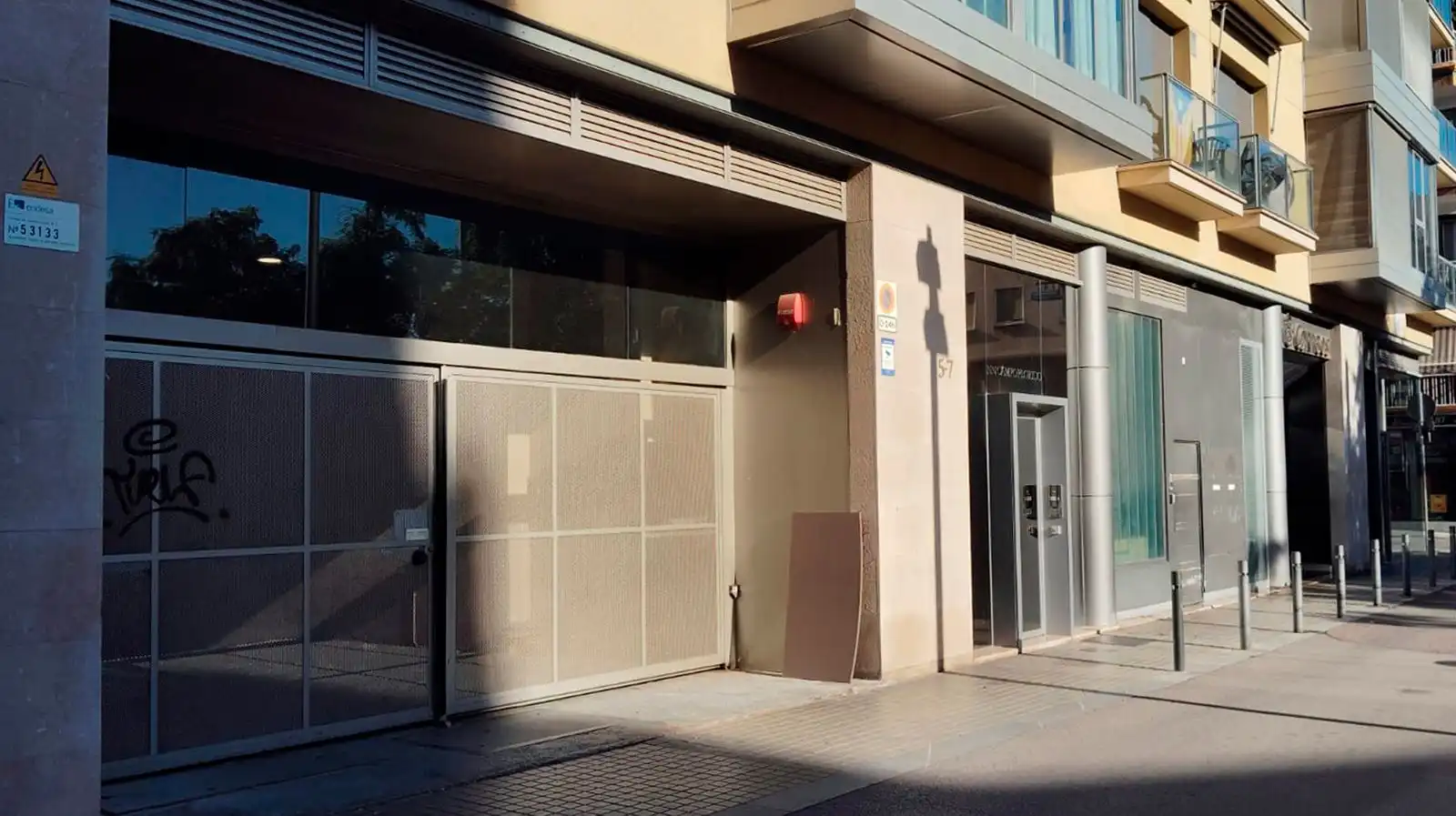 Exterior view of Garage for rent in  Barcelona Capital