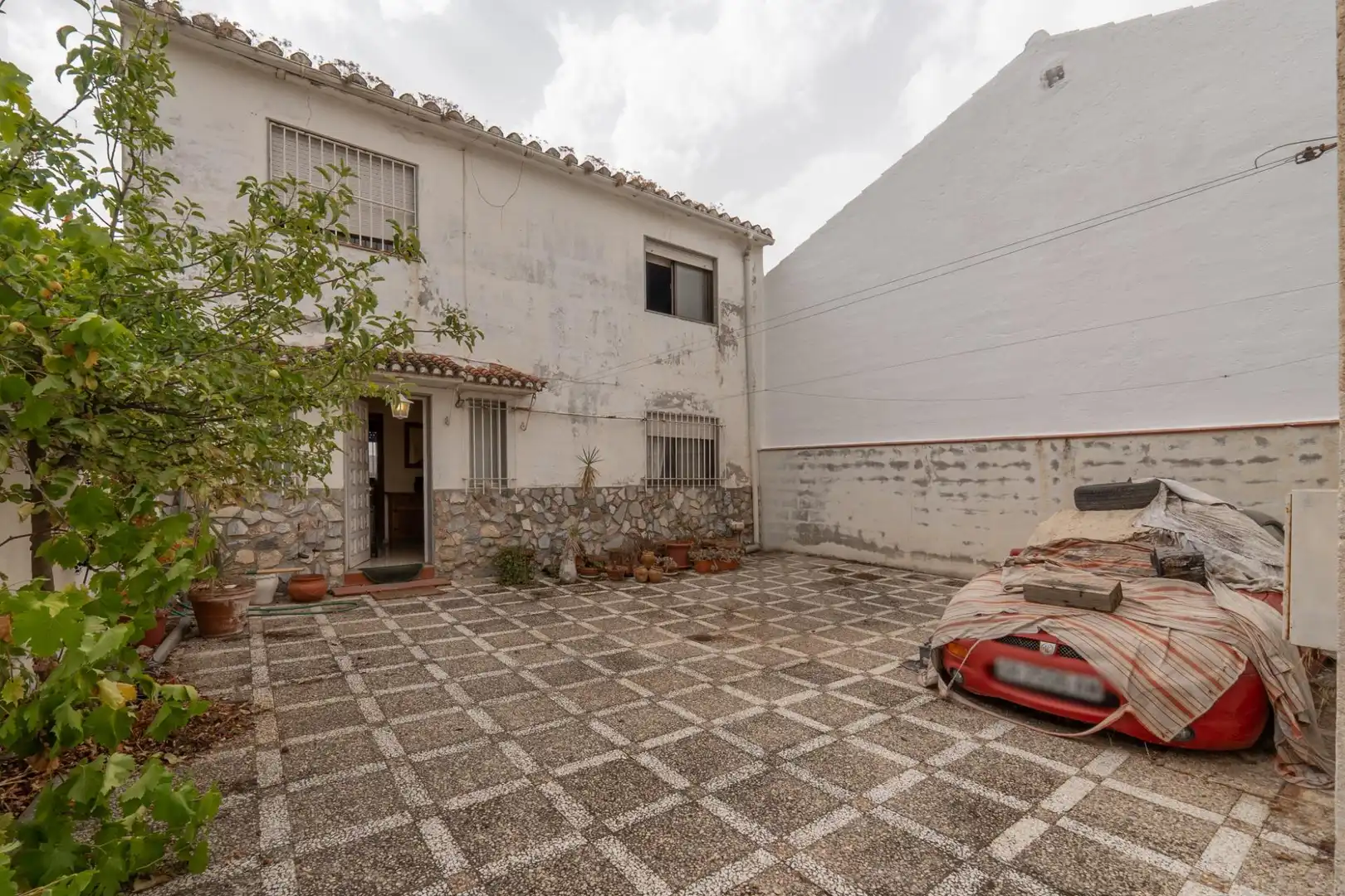 Houses for sale in Camino DE LA BARRERA (FAR), 58, Fargue