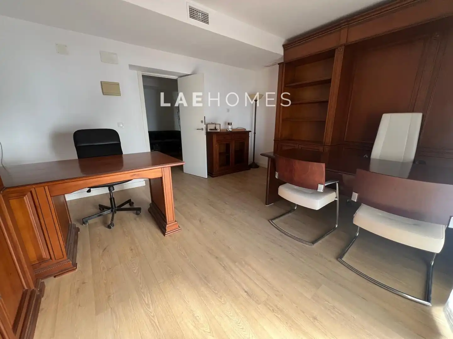 Office for rent in Málaga  with Air Conditioner