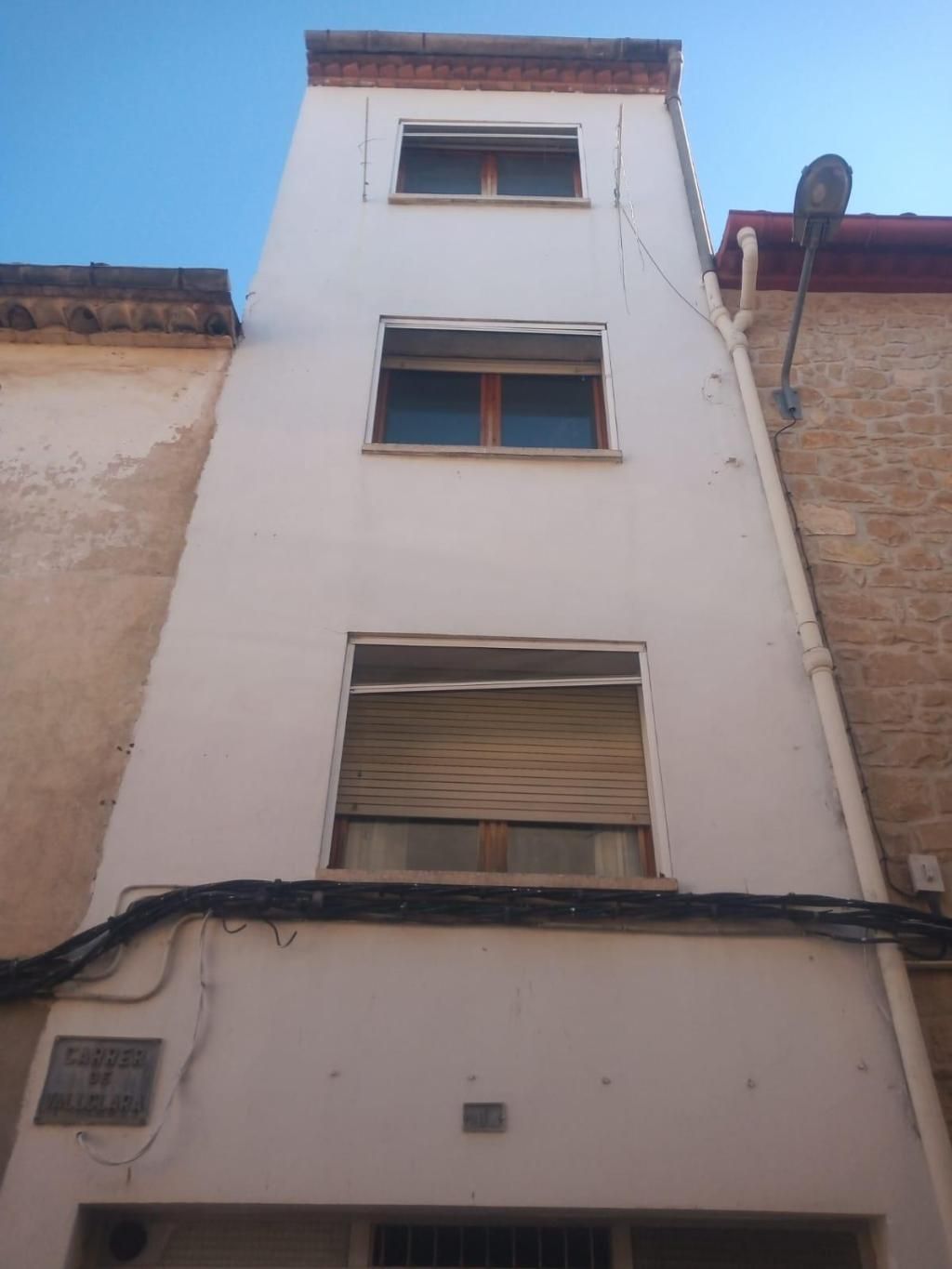 Exterior view of Single-family semi-detached for sale in L'Albi