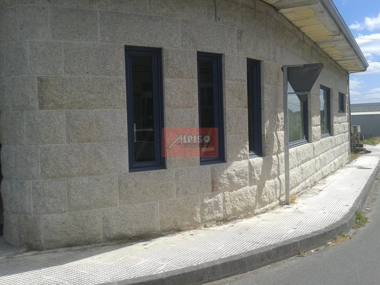 Nau industrial en venda a Esquina Alameda, Maside
