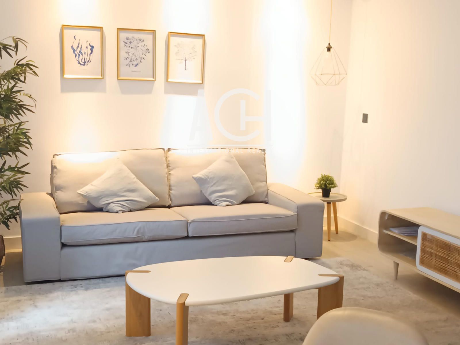 Sala d'estar de Pis en venda en Getxo  amb Calefacció i Moblat