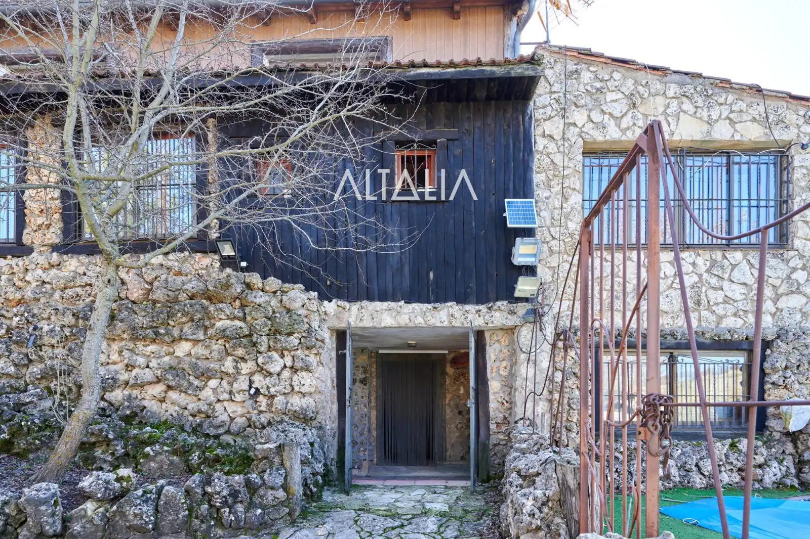 Exterior view of Buildings for sale in Las Majadas  