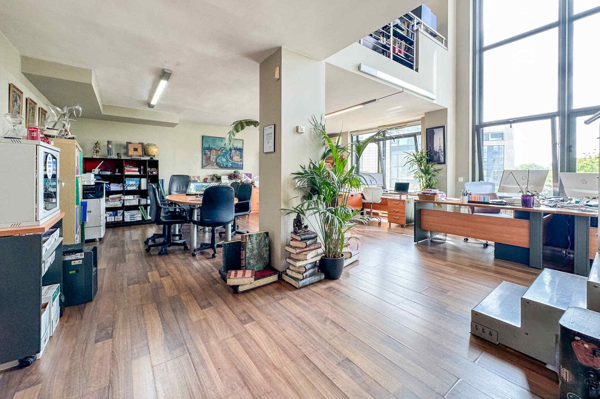 Sala d'estar de Oficina en venda en  Madrid Capital amb Aire condicionat i Calefacció