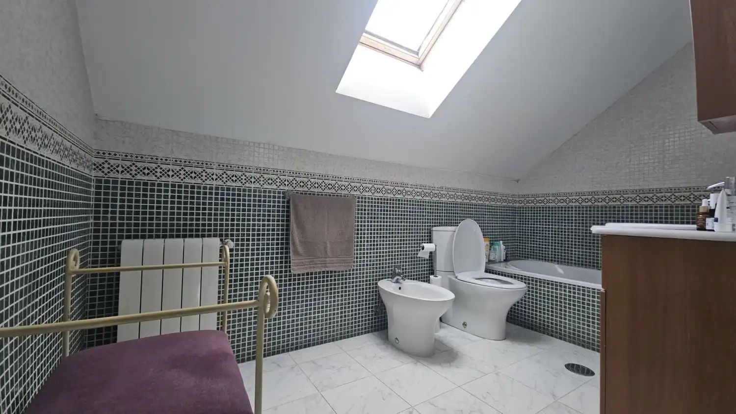 Badezimmer von Haus oder Chalet zum Verkauf in Santa Cruz de Bezana mit Heizung