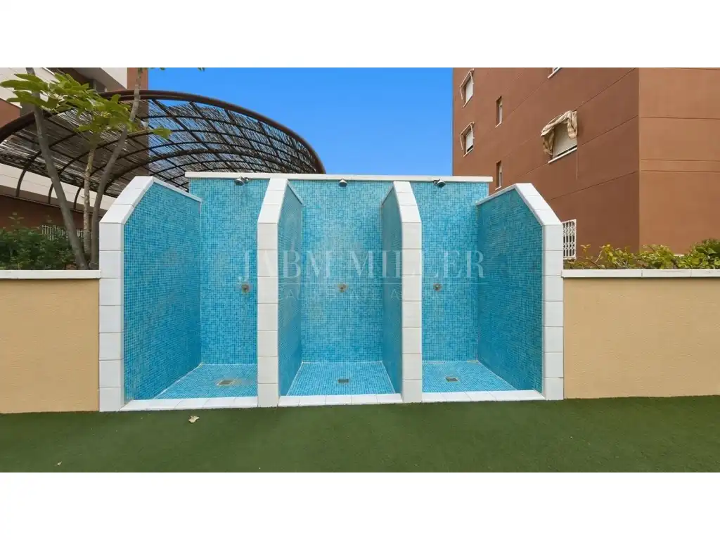 Piscina de Casa o chalet en venta en Elche / Elx con Aire acondicionado, Calefacción y Jardín privado