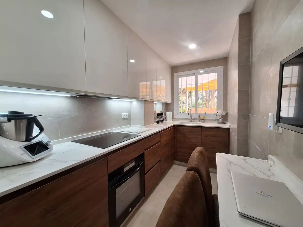 Apartament amb piscina en venda a Avenida Conde Rudi, imagen 11