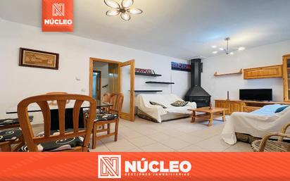 Sala d'estar de Casa o xalet en venda en Nuévalos amb Balcó