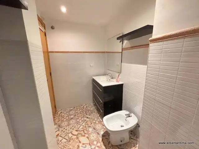 Bathroom of Flat for sale in Alboraya  with Air Conditioner, Private garden and Oven
