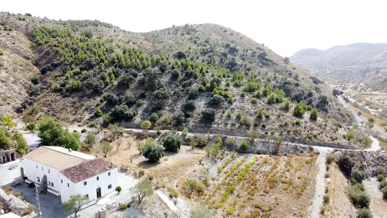 Vista exterior de Casa o xalet en venda en Taberno amb Calefacció, Jardí privat i Traster