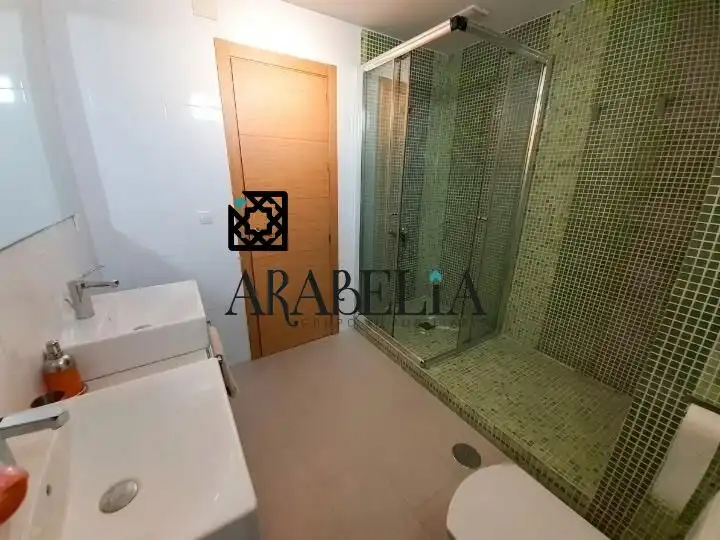 Bathroom of Flat for sale in Córdoba  with Air Conditioner