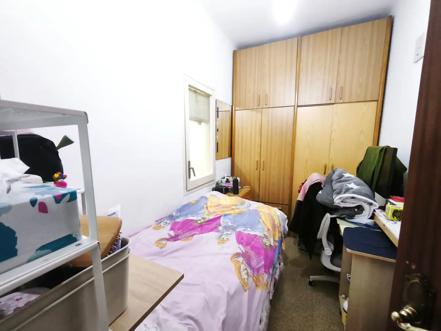 Habitación de Piso en venta en Barcelona con Horno y Balcón