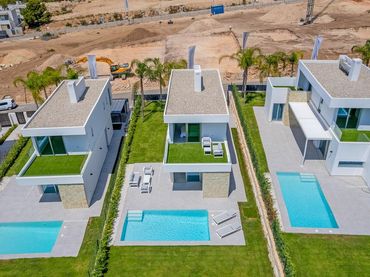 Villa con piscina in vendita a Golf Bahía