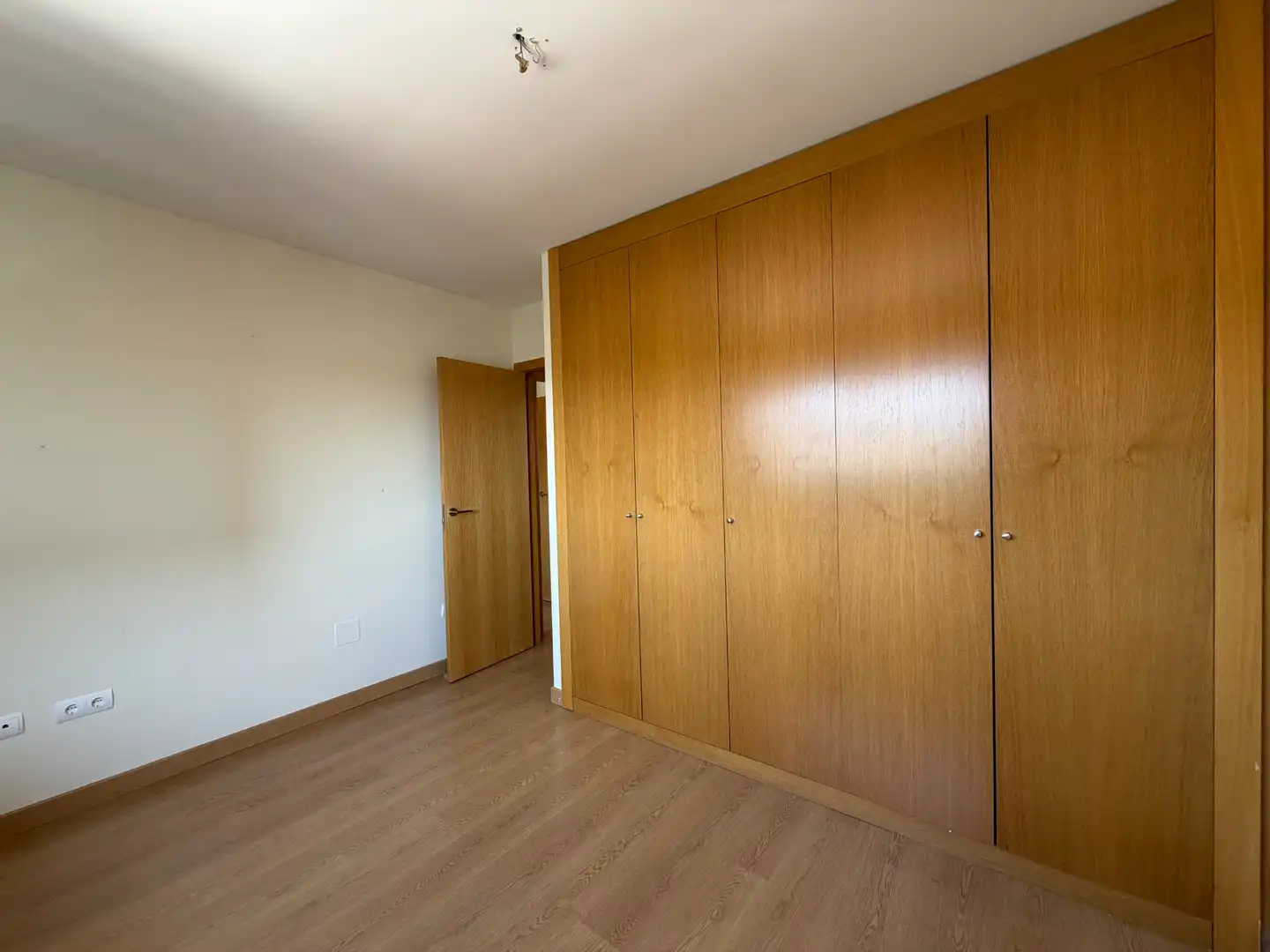 Habitación de Casa o chalet en venta en Colmenar Viejo con Calefacción, Jardín privado y Terraza