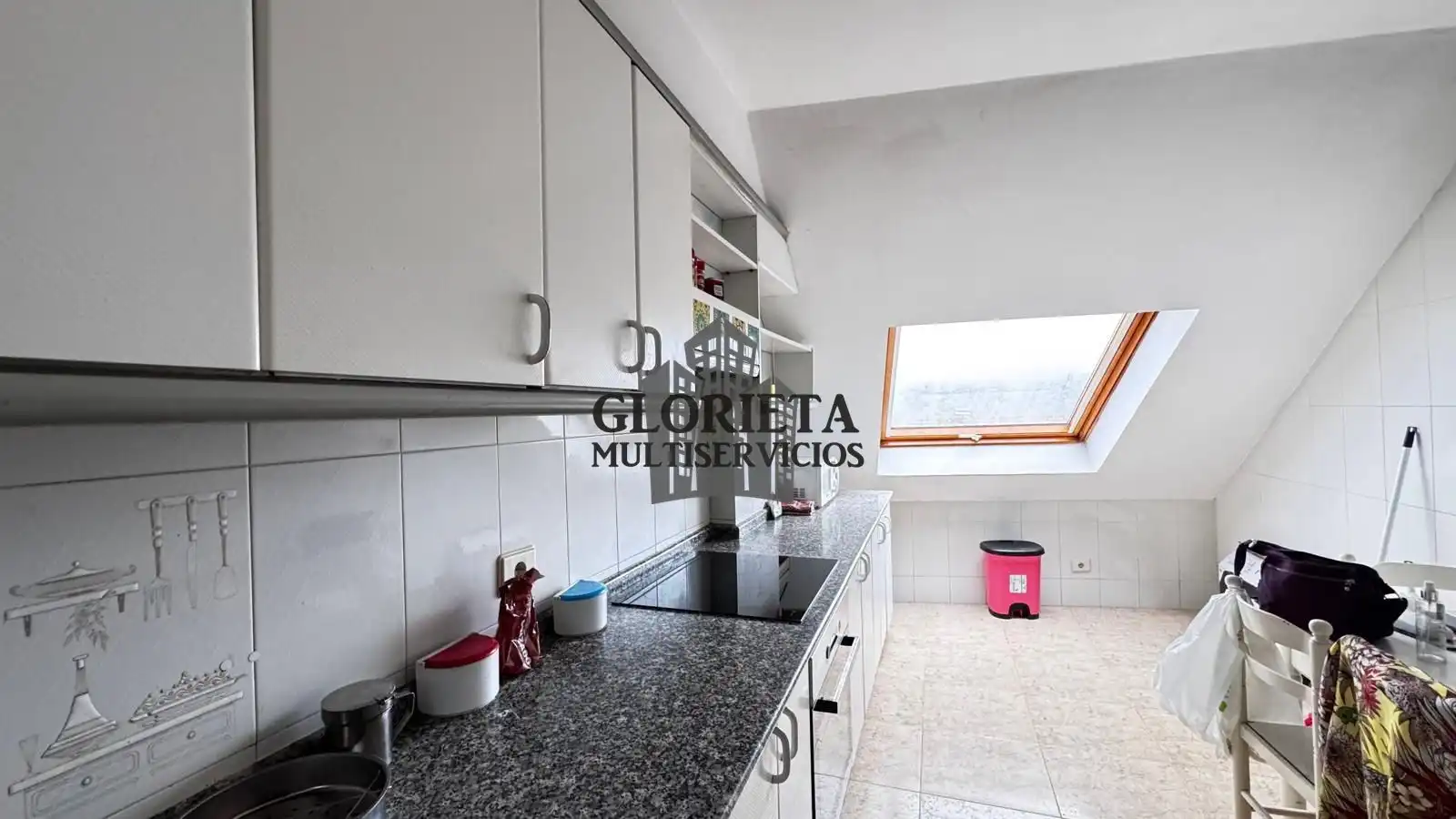Cocina de Ático en venta en Caldas de Reis con Calefacción, Trastero y Amueblado