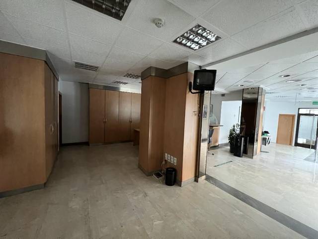 Local comercial en Venta en Calle Sagrada Familia, 9 en Angustias - Chana - Encina