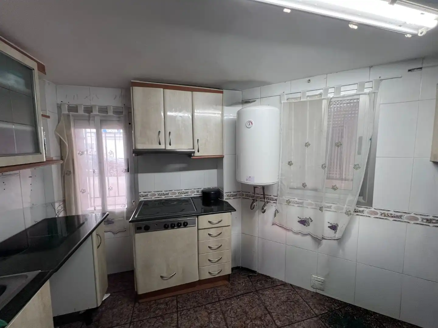 Cuina de Planta baixa en venda en Terrassa amb Alarma
