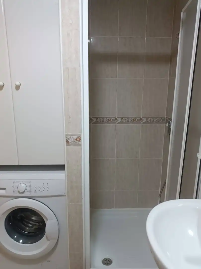 Bany de Apartament de lloguer en Cartagena amb Aire condicionat, Calefacció i Piscina