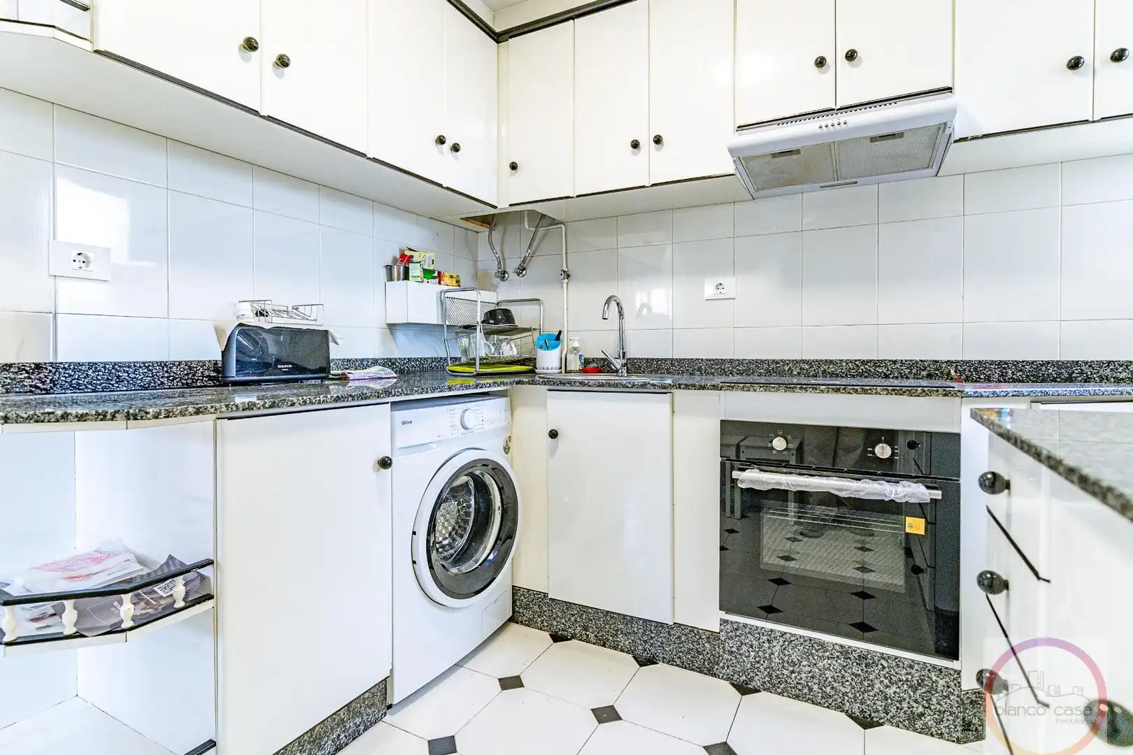 Cocina de Piso en venta en A Coruña Capital  con Calefacción y Amueblado
