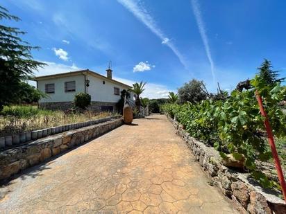 Exterior view of House or chalet for sale in Valdemorillo  with Terrace and Swimming Pool