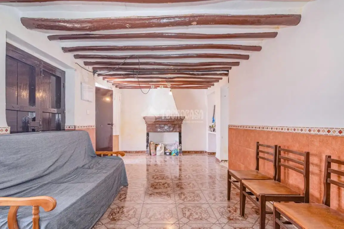 Sala d'estar de Casa adosada en venda en Loja