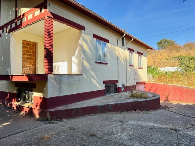 Casa-chalet en Venta en La Torre del Valle