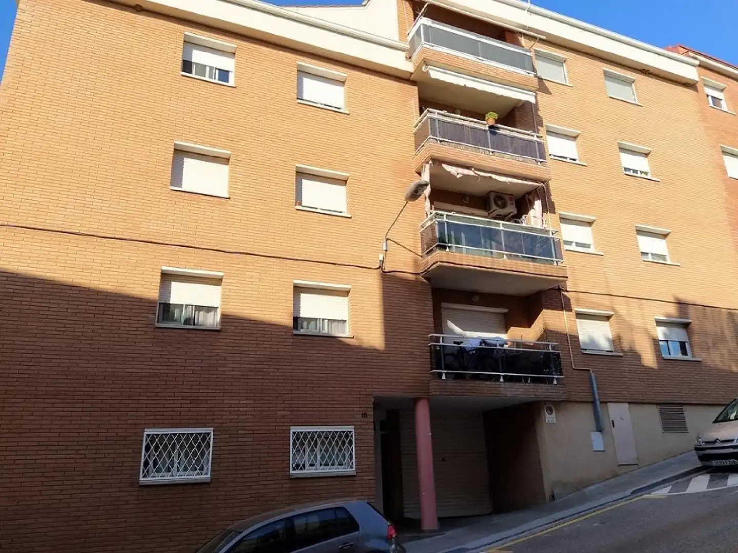Außenansicht von Wohnung zum Verkauf in Castellbisbal mit Terrasse