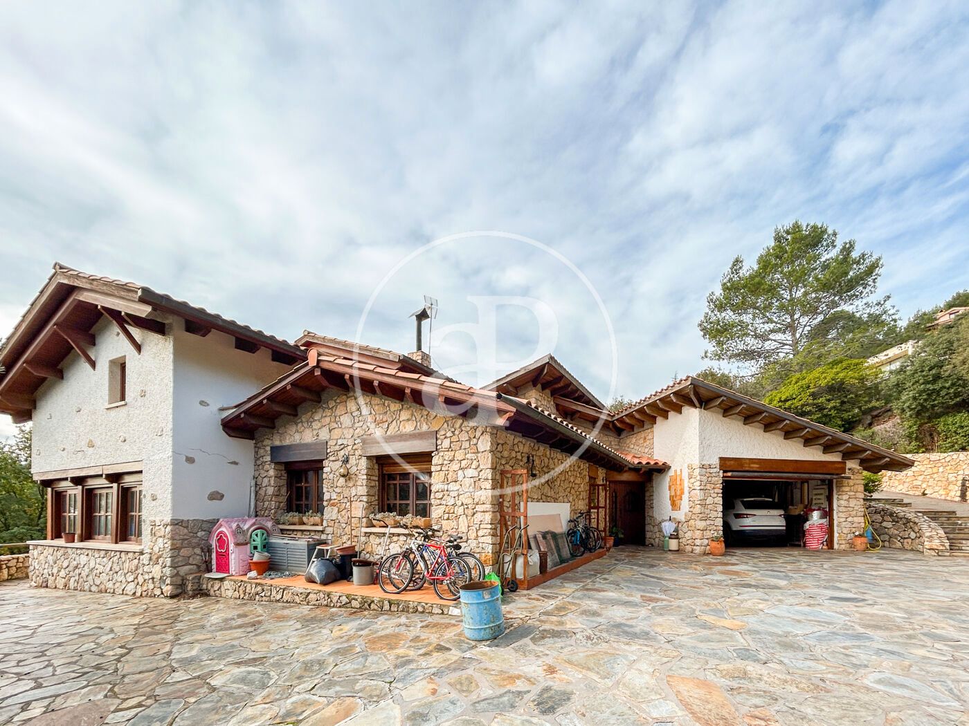 Vista exterior de Casa o xalet en venda en Matadepera amb Calefacció, Jardí privat i Terrassa