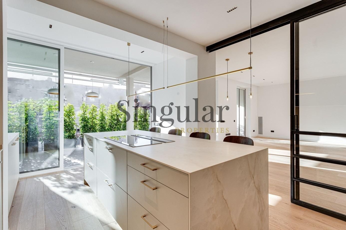 Kitchen of Flat for sale in  Barcelona Capital  with Air Conditioner, Terrace and Storage room