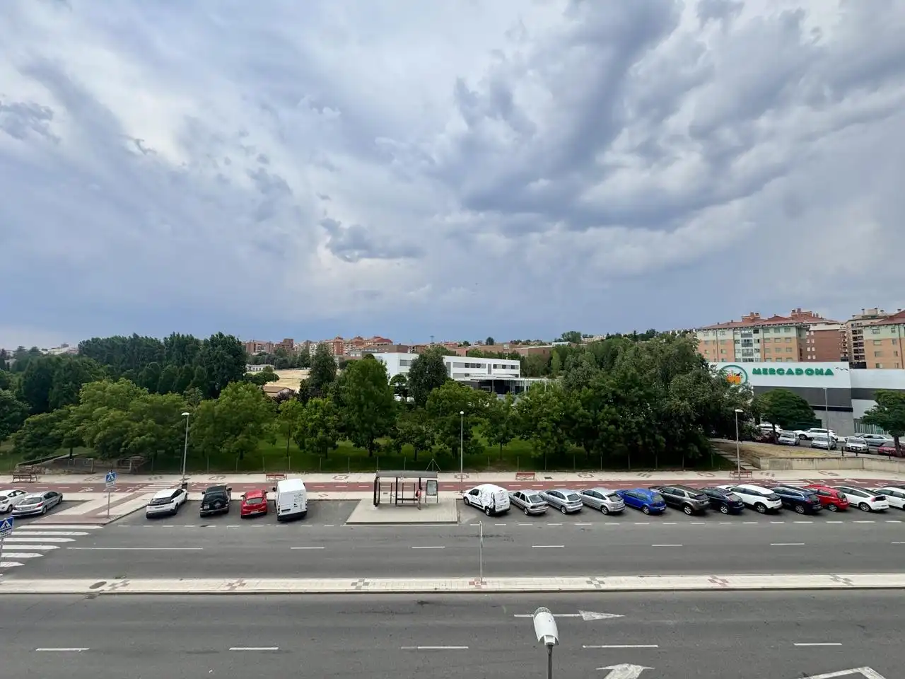 Aparcament de Pis de lloguer en Ávila amb Calefacció, Terrassa i Traster