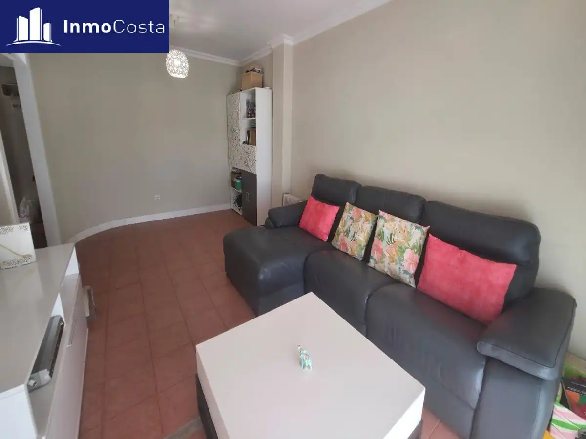 Sala de estar de Piso en venta en La Línea de la Concepción con Terraza y Trastero