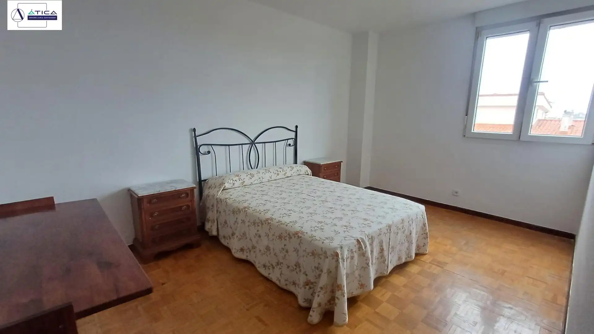 Bedroom of Flat for sale in Santander  with Parquet flooring and Terrace