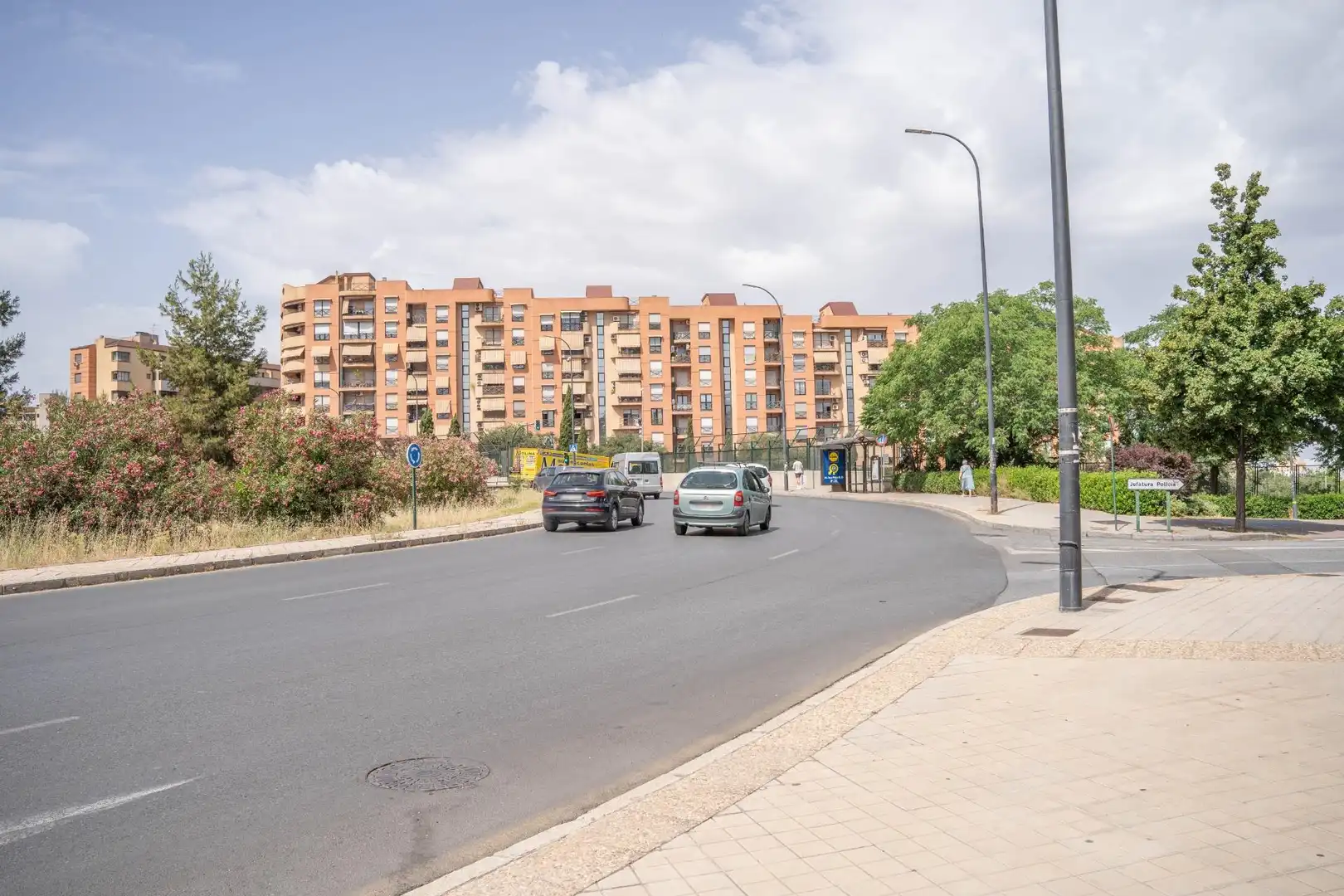Exterior view of Flat for sale in Granada  with Air Conditioner, Furnished and Balcony