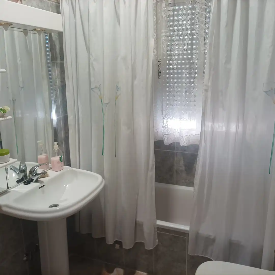 Adossat amb jardí en venda a Quintanar de la Orden, imagen 2