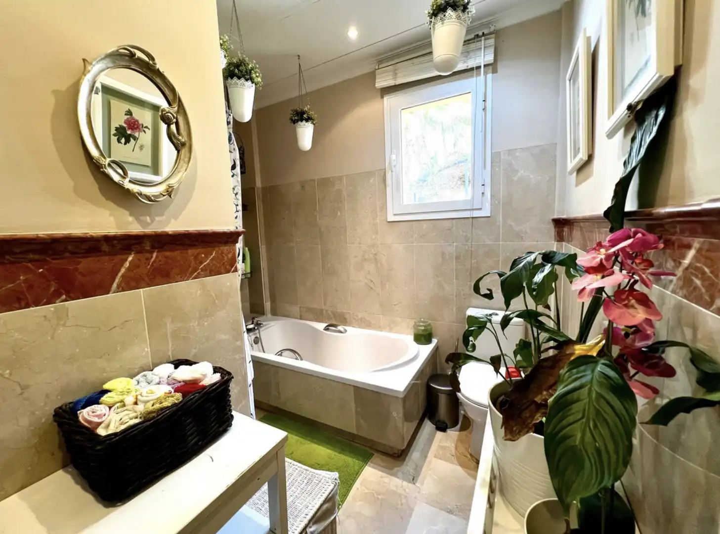 Bany de Casa o xalet en venda en Istán amb Aire condicionat, Jardí privat i Terrassa