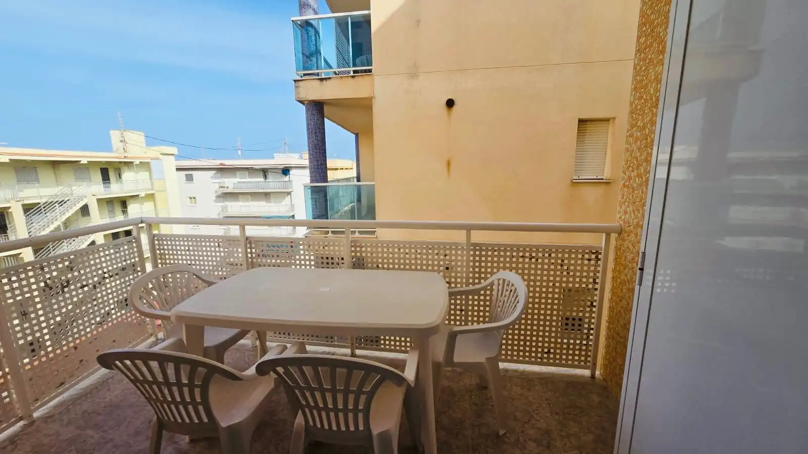 Apartament amb terrassa en venda a Miramar