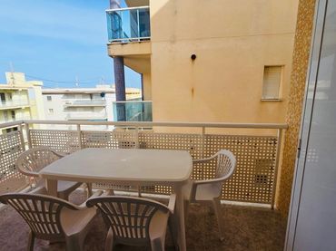 Apartamento con balcón en venta en Miramar