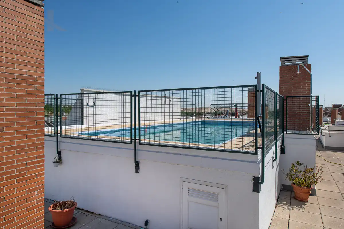 Piscina de Piso en venta en San Sebastián de los Reyes con Calefacción y Piscina comunitaria