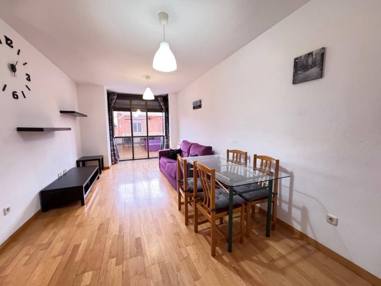 Vista exterior de Apartament de lloguer en Camarma de Esteruelas amb Calefacció, Parquet i Moblat