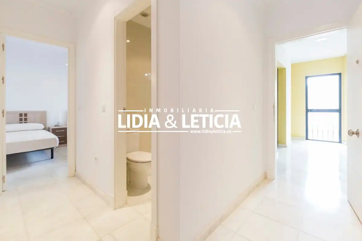 Flat with terrace for sale in Centro, imagen 9