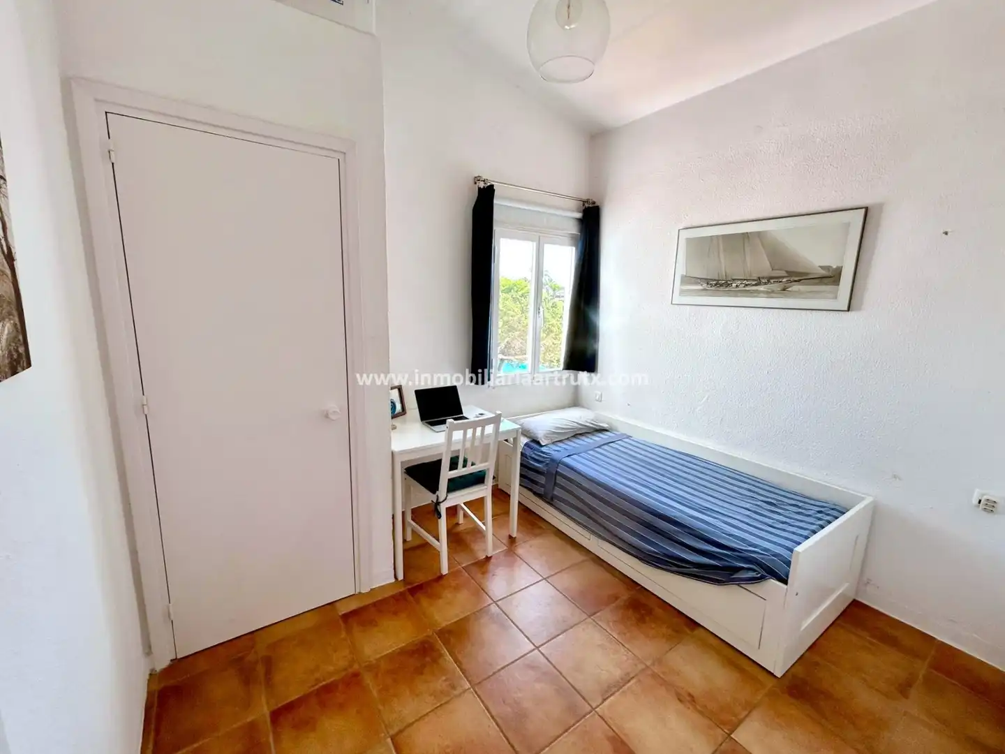 Dormitori de Apartament en venda en Ciutadella de Menorca amb Aire condicionat, Terrassa i Moblat