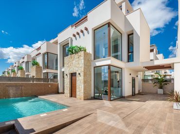 Villa con piscina in vendita a Los Montesinos